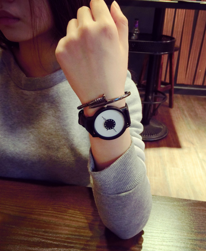 Minimalist Black and White Couple Quartz Watches